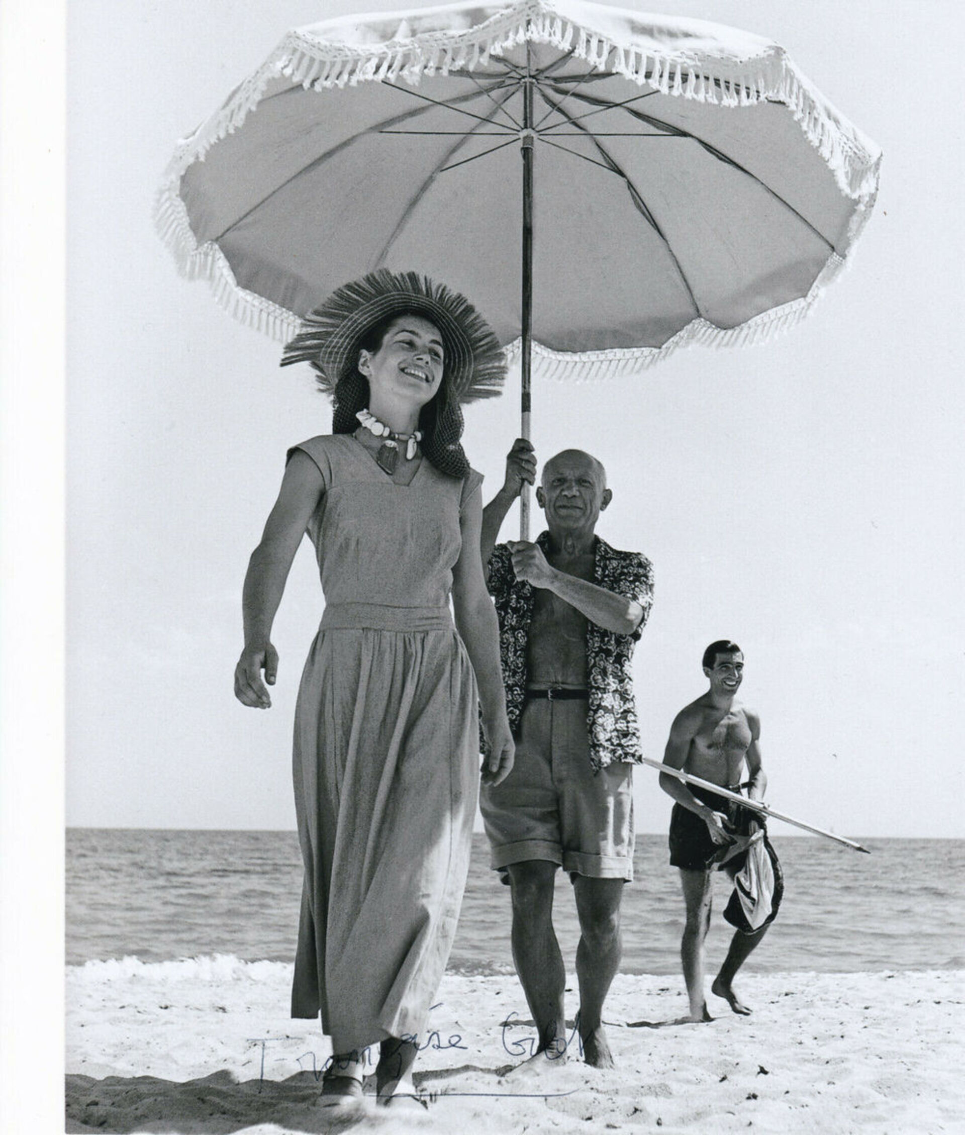 Robert Capa - Françoise Gilot und Picasso am St... Robert Capa - Françoise Gilot und Picasso am St...