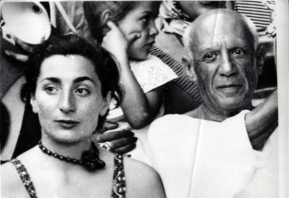 Picasso marries his model – in secret Picasso marries his model – in secret